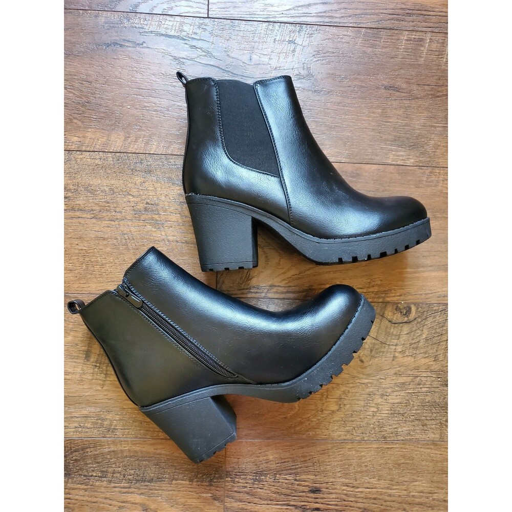 Refresh combat boots